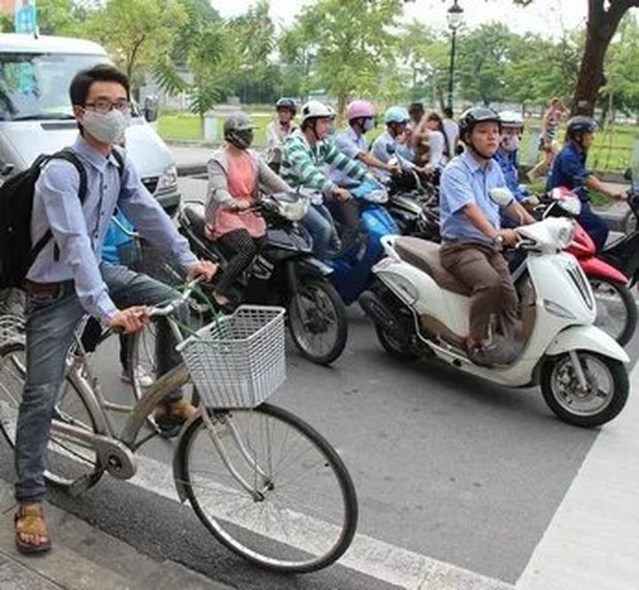 Sự Bùng Nổ Của Video Ngắn và Trí Tuệ Nhân Tạo: Vai Trò Thiết Yếu Của Đào Tạo Kỹ Năng Sáng Tạo Nội Dung_Short video entrepreneurship
